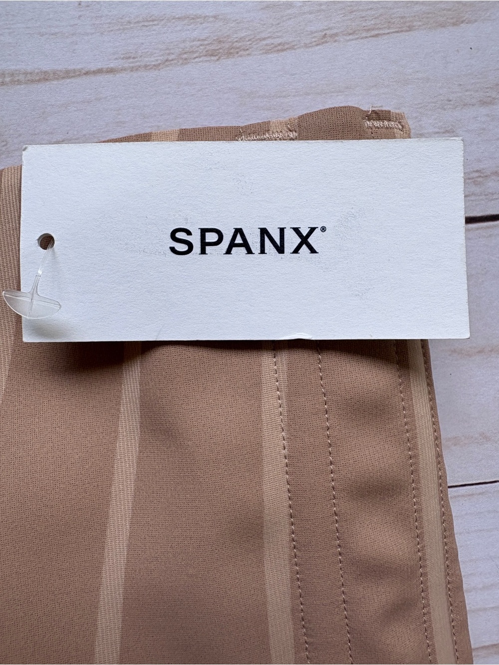 Spanx Thinstincts 2.0 Shaping Short NWT Champagne